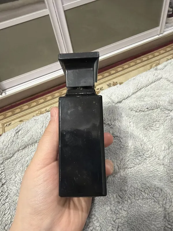 Продам духи Tomford tobacco vanille 2 Продам духи Tomford tobacco vanille 2