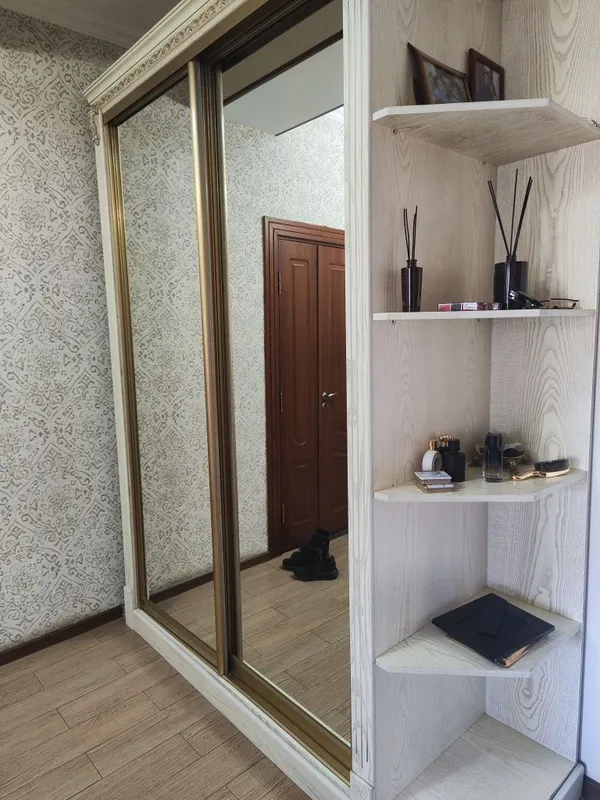 Шкаф в прихожей 2м*0.6 — фото 1