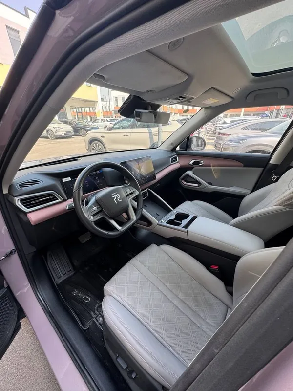BYD Yuan Up Dop+Smart Drive EV 3 BYD Yuan Up Dop+Smart Drive EV 3