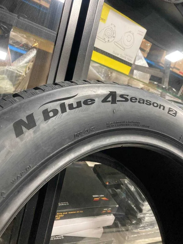 Nexen N blue 4season 2 235/55/19 2