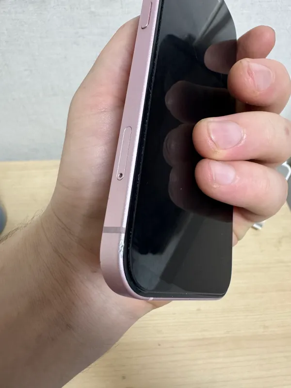 iPhone 15 pushti rang xotira 128 sim+esim 5