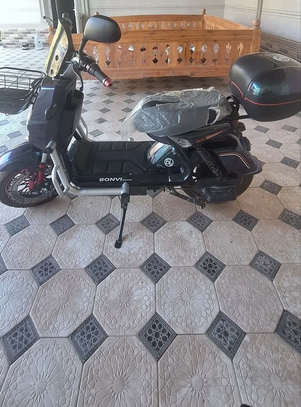 Elektro skuter sotiladi yangi 2