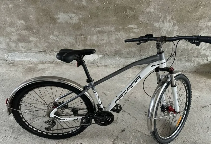 Velosiped sikarasnoy 8  1 yil  yptgan