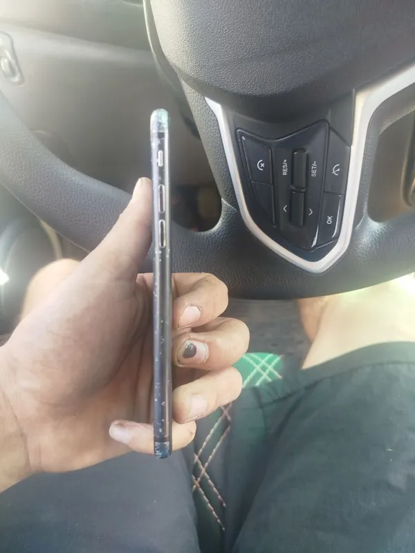 iPhone 7 128 ГБ 4 iPhone 7 128 ГБ 4