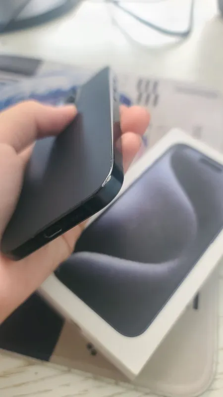 iPhone 15 Pro 256GB 5 iPhone 15 Pro 256GB 5