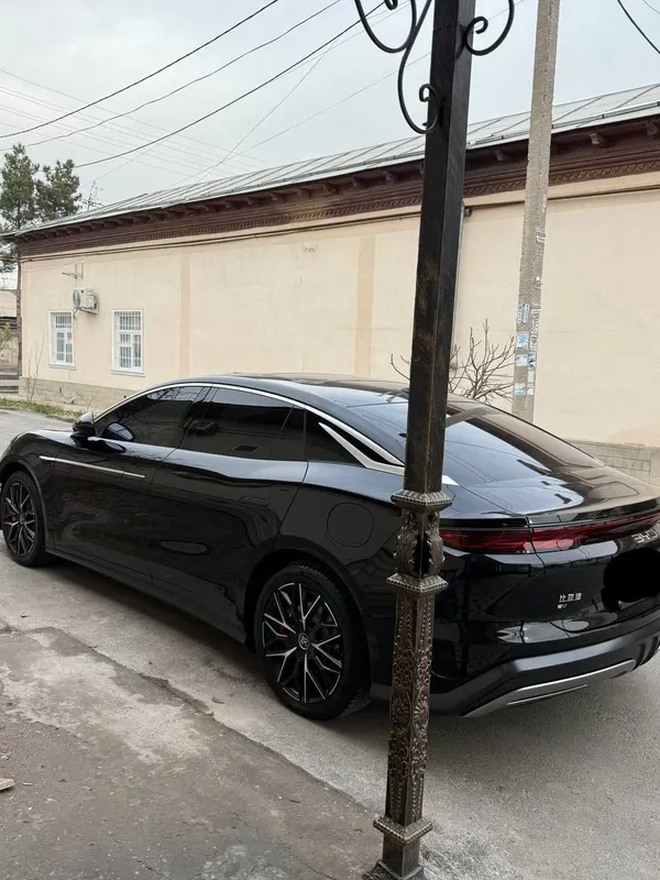 BYD HAN L sotiladi 2 BYD HAN L sotiladi 2