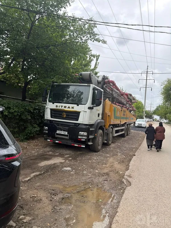 72 metrli Sitrak beton nasosi 72 metrli Sitrak beton nasosi
