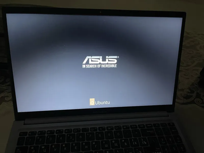 ASUS VivoBook sotiladi yengi kop ishlamagan — фото 6