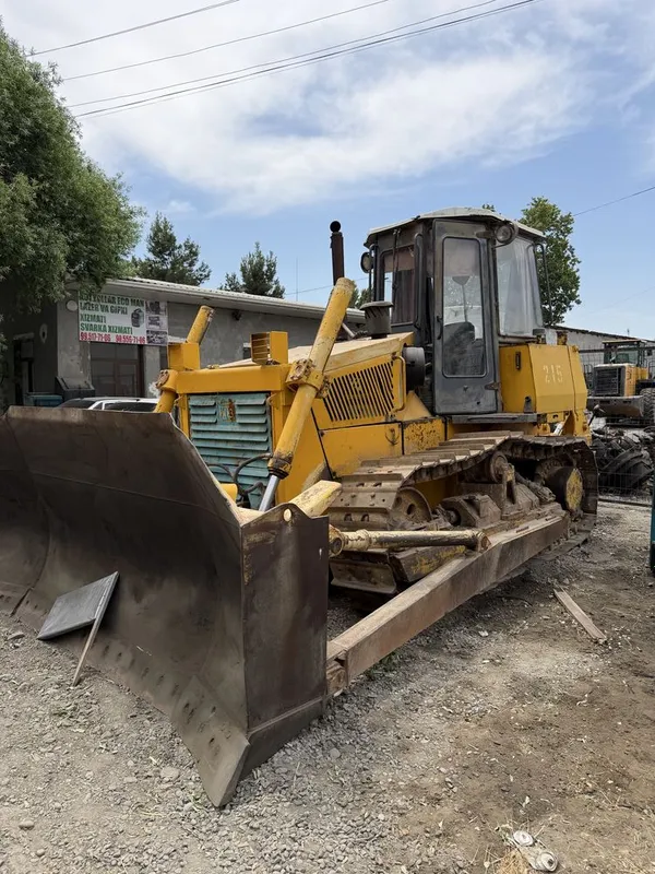 Buldozer sotiladi