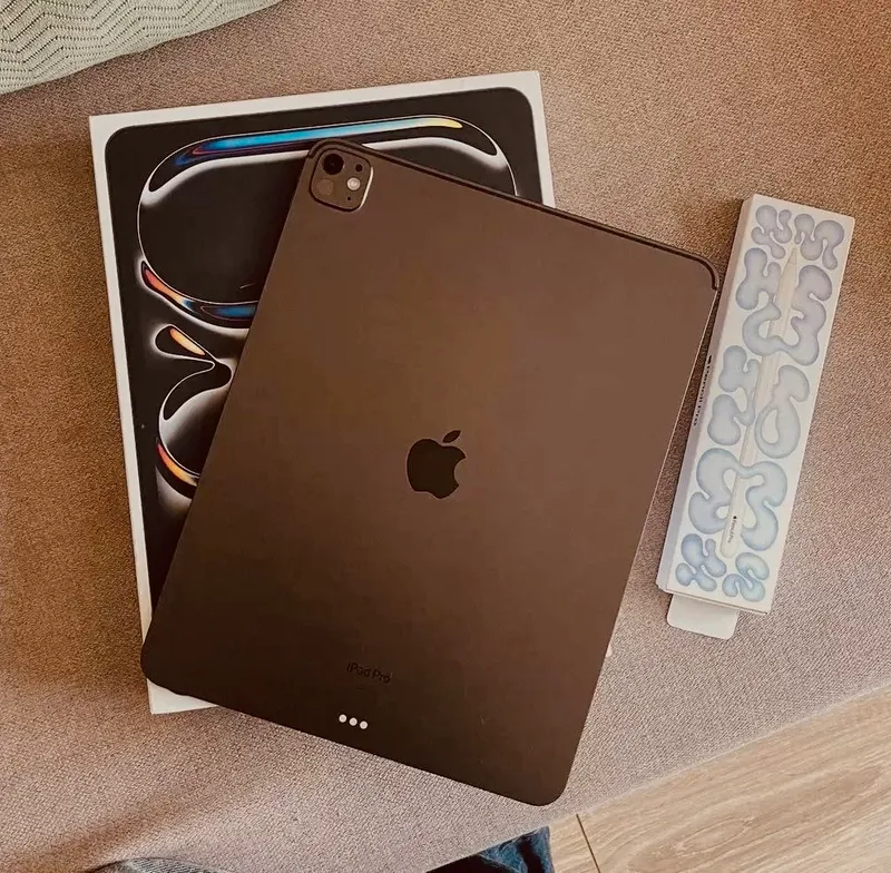 iPad Pro M4 256 ГБ, 13 дюймов, eSIM 2