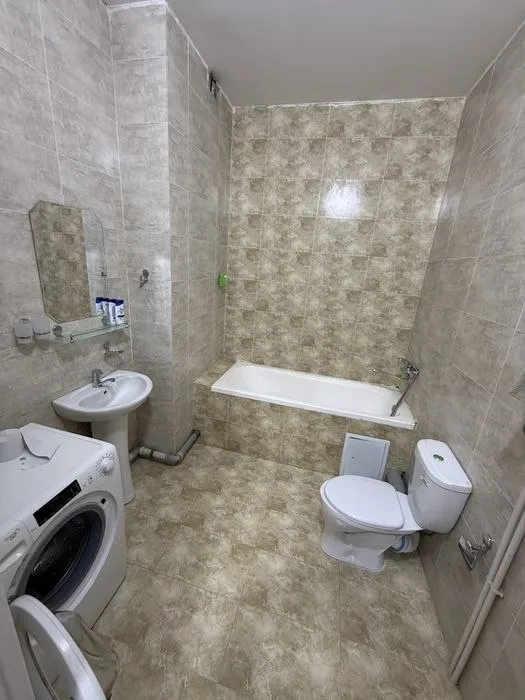 2-комнатная квартира, 68 м², 2/9 этаж (вторичка) 8