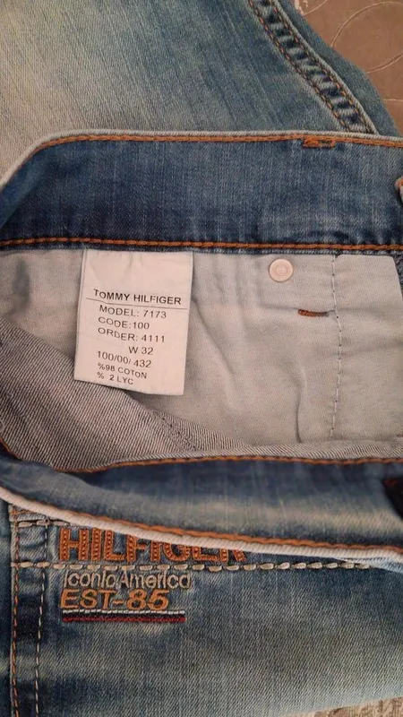 Джинсовые шорты, бренд "TOMMY HILFIGER" (США), размер W 32 5 Джинсовые шорты, бренд "TOMMY HILFIGER" (США), размер W 32 5