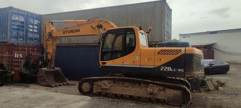 Сдам в аренду гусеничный экскаватор марки Hyundai 220