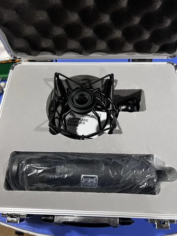 Microphone ML-1 Large Diaphragm 1 Microphone ML-1 Large Diaphragm 1