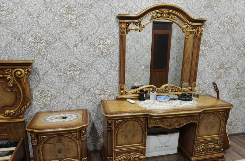 Роскошный китайский спальный гарнитур (полный комплект, 6 предметов) 7