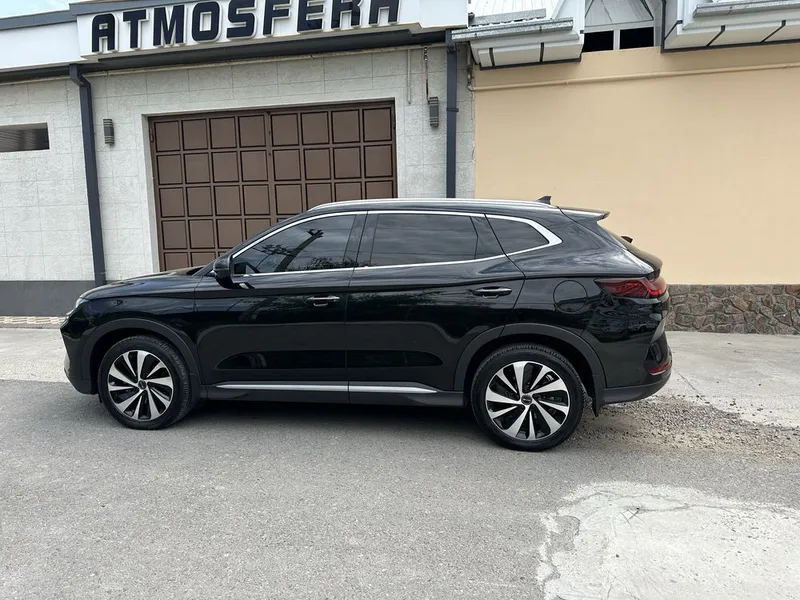 BYD Chempion sotiladi 2024 gibrid — фото 1