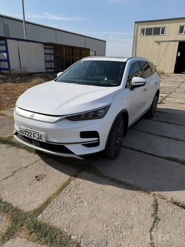 Продается BYD TANG EV 2022 года 2 Продается BYD TANG EV 2022 года 2