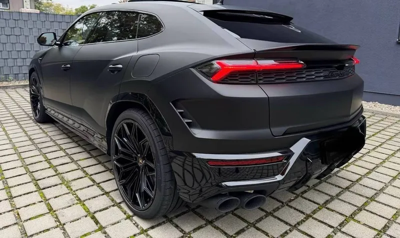 Lamborghini Urus SE 2026
