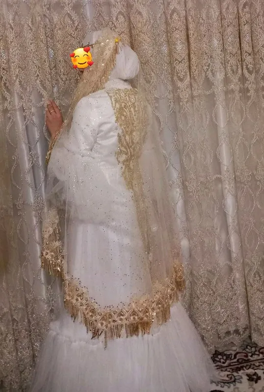Ansambl sarisi hamda tillaqosh qo'shib beriladi 3