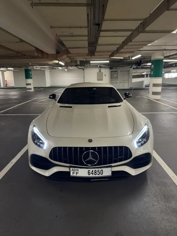 Mercedes Benz AMG GT 1