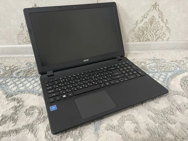 Продам ноутбук Acer Aspire es15 — фото 1
