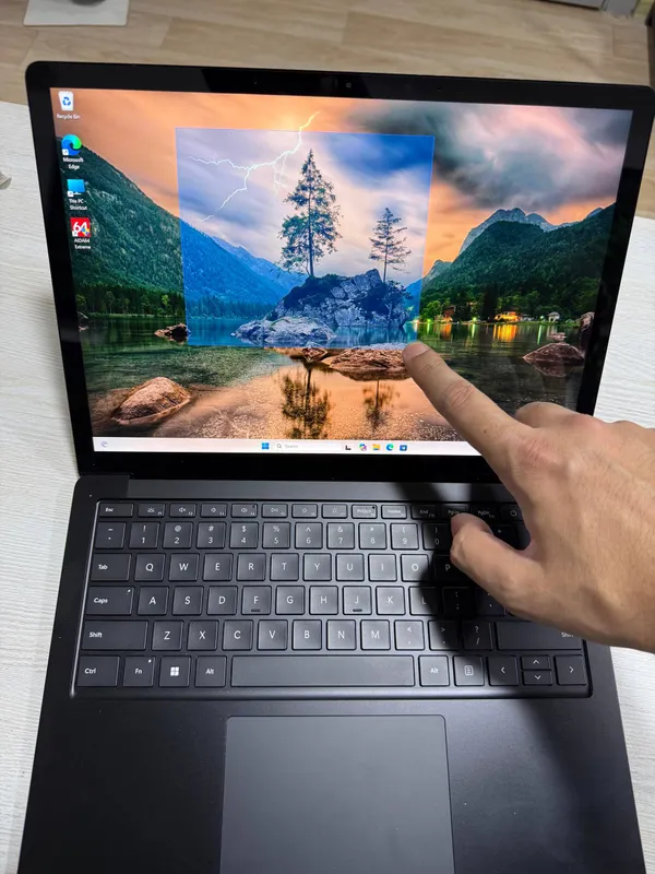 Surface Laptop 5 Black Core I7-1260U/16GB/256GB 1 Surface Laptop 5 Black Core I7-1260U/16GB/256GB 1