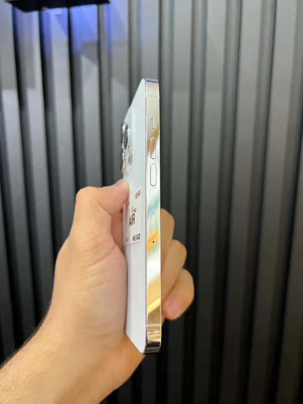 iPhone 14 Pro 4
