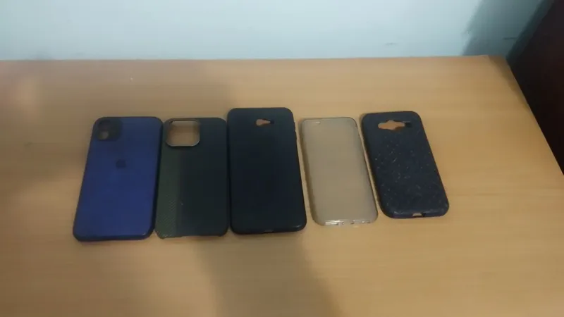 Продам чехлы для телефонов 3 Продам чехлы для телефонов 3