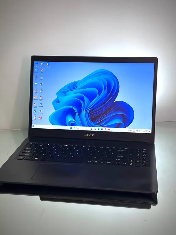 Intel Core i5-10210U
RAM: 8GB
SSD 256GB
Цена: 210$ 1