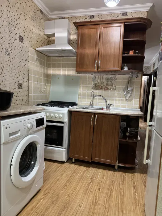 метро Максим Горкий 5