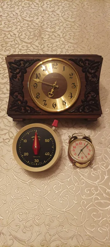 Часы механические.