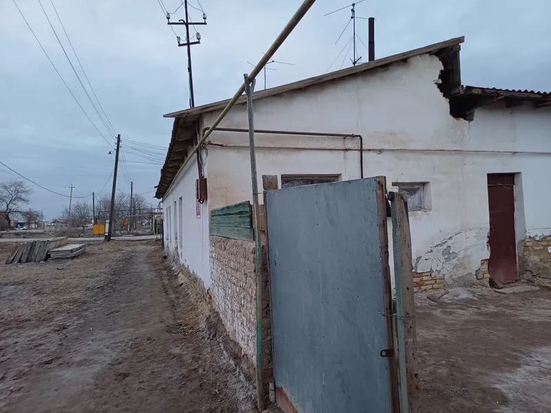 Жолдын бойындагы жай сатылады