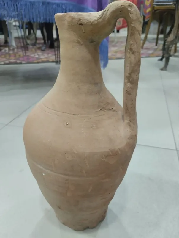 Старинный кувшин