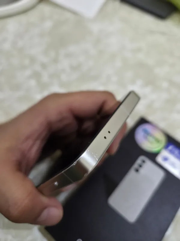 Samsung S24 8/128, Вьетнам 5