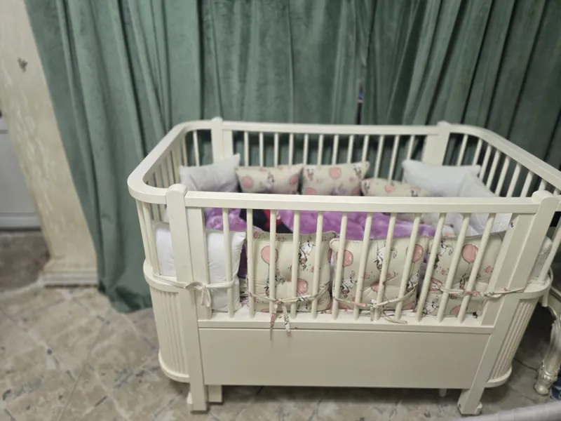 Продаётся детская кровать, 2,5 млн, немного торг уместен 2 Продаётся детская кровать, 2,5 млн, немного торг уместен 2