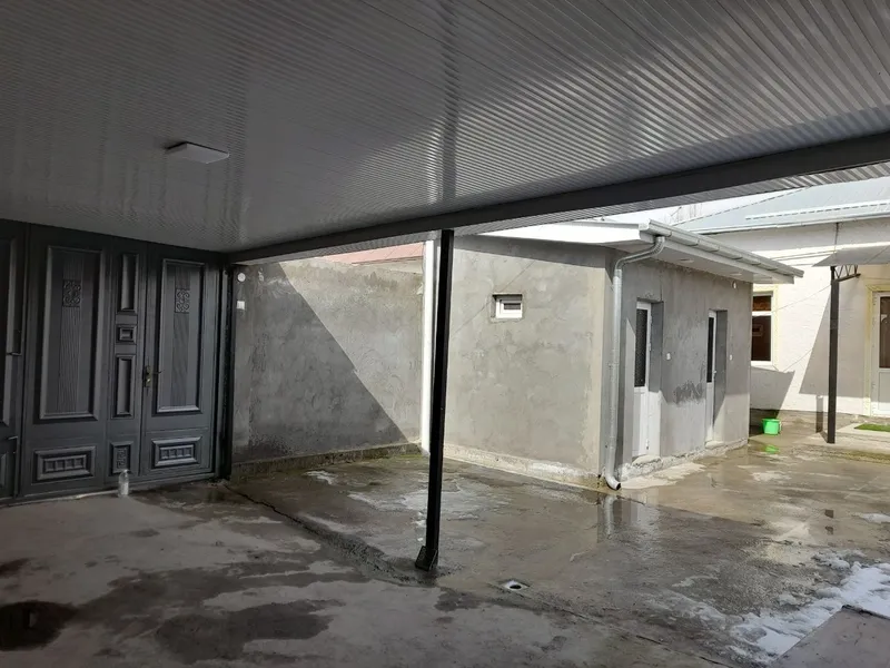 Срочно продаётся двор/дом 1 Срочно продаётся двор/дом 1