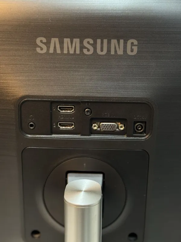 Samsung monitor 27 ips 3 Samsung monitor 27 ips 3