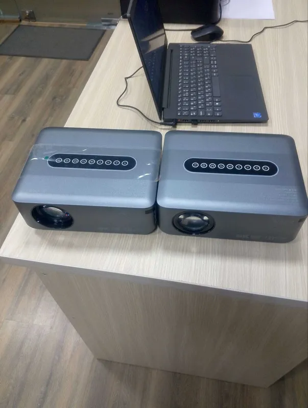 XNANO X1 FHD BT WIFI 1080P 8K proyektor masofadan boshqarish pulti — фото 1