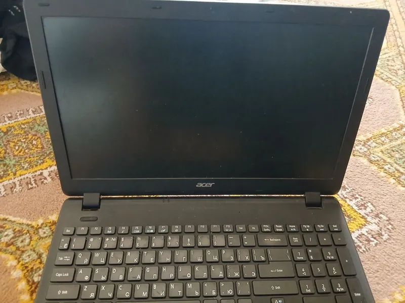 ACER novutbuk ideal