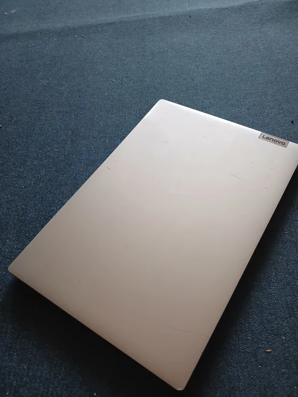 Ноутбук Lenovo 5 Ноутбук Lenovo 5