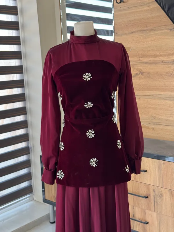 Razmer:S/M/L Rang: bardoviy Narxi: 500 ming 4