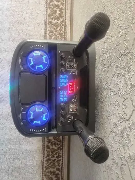 Колонка Hi-fi с микрофонами на продаже 3 Колонка Hi-fi с микрофонами на продаже 3