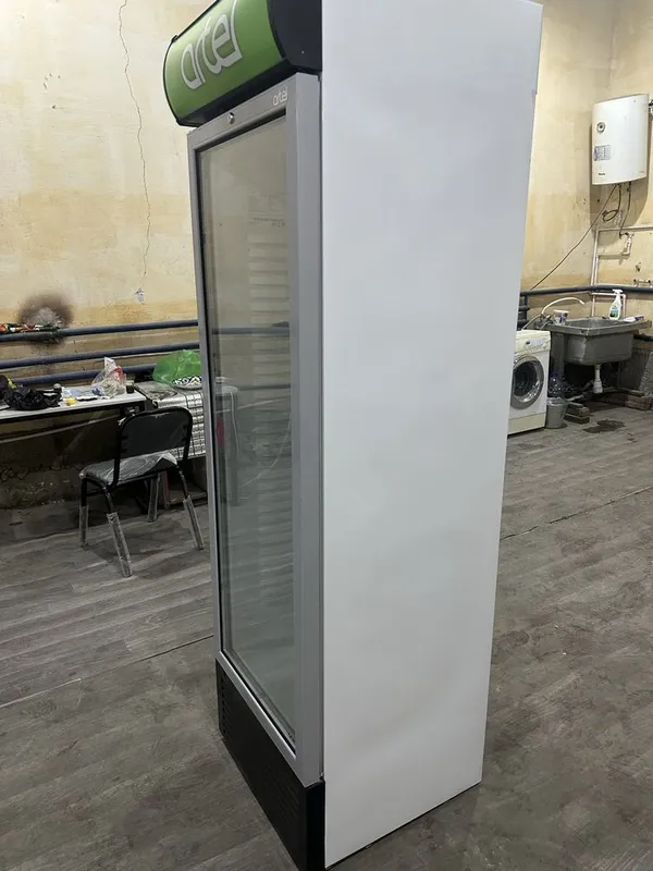 ВИТРИНА Artel sotiladi 380L 1 ВИТРИНА Artel sotiladi 380L 1