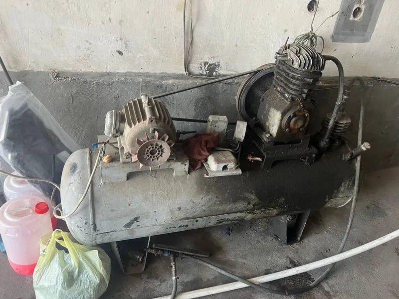 Kompressor bu sotiladi toliq ishlaydi 380