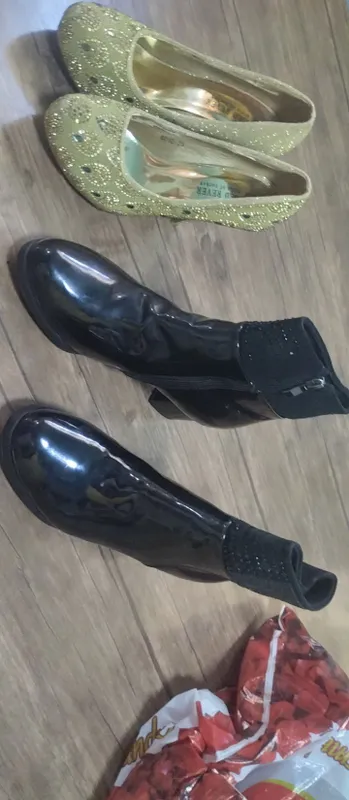 qishgi ayollar oyoq kiyimi xolati yangi
