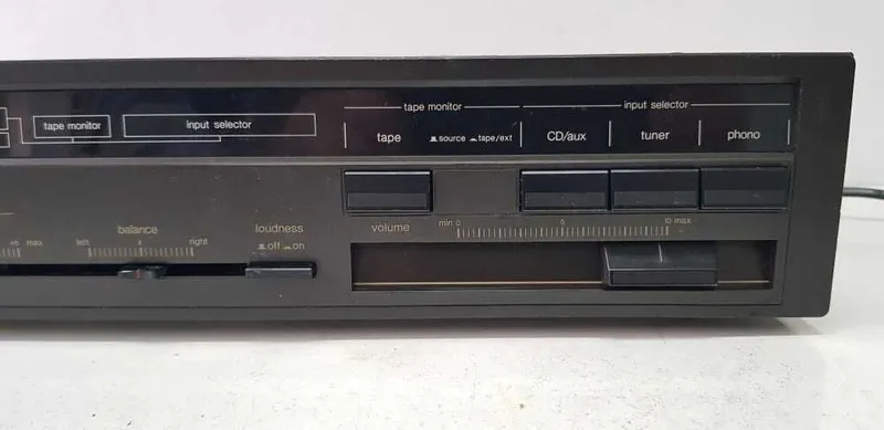 «Technics SU—300» с колонками, CD плеер «Technics SL—PG440A» 4 «Technics SU—300» с колонками, CD плеер «Technics SL—PG440A» 4