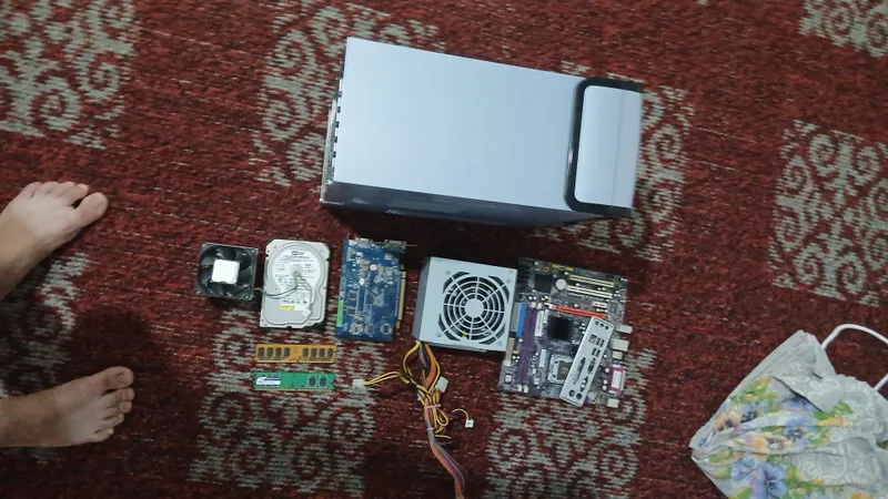 Eski ideal pc qisimlari sotiladi
