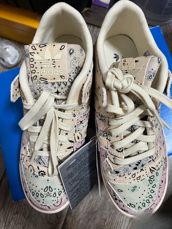 Кеды Adidas женские 39 новые с биркой 2 Кеды Adidas женские 39 новые с биркой 2