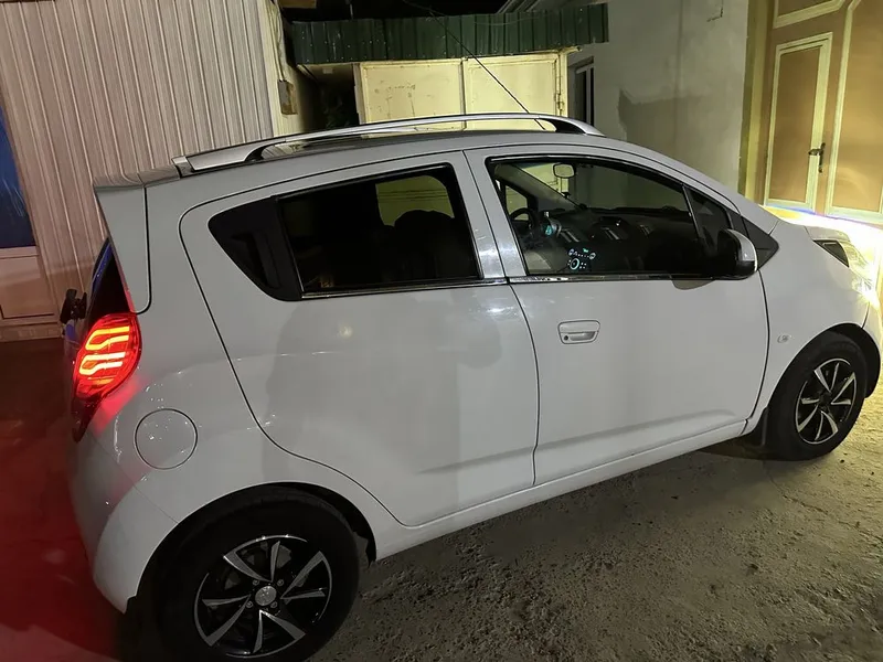 Chevrolet Spark 2018 4