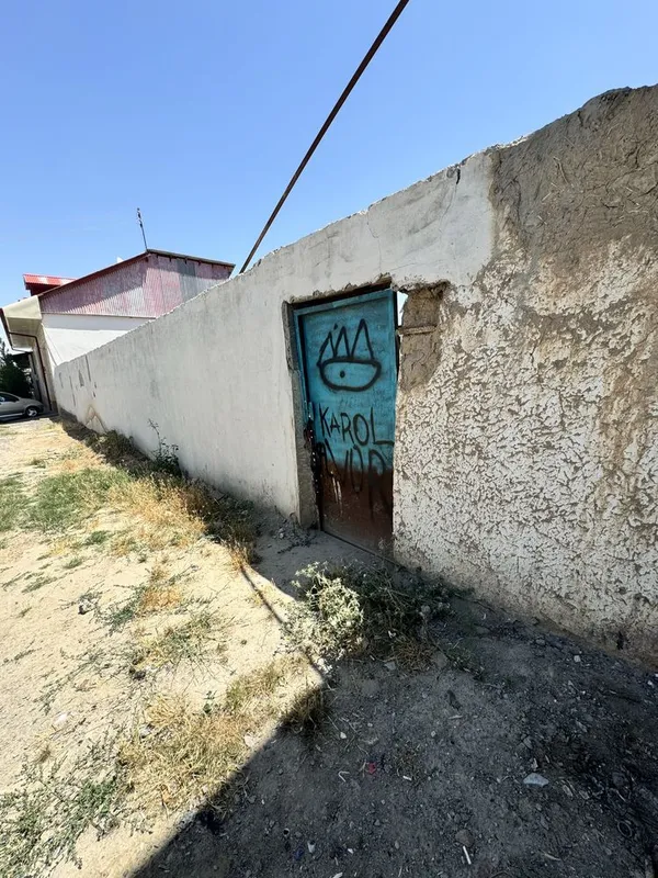 Uchaska er maydoni 6 sotiqdan sal ziyotroq 1